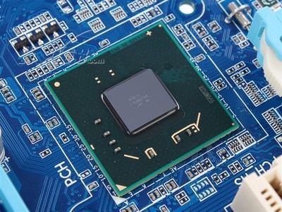 技嘉GA-B75M-D3H主板深度解析 經(jīng)典LGA1155平臺(tái)的性價(jià)比之選